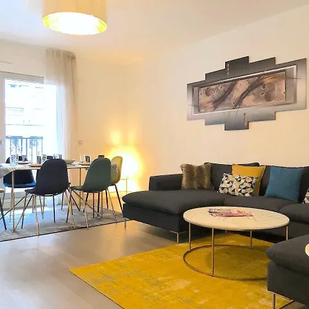 Saussure Apartment *
